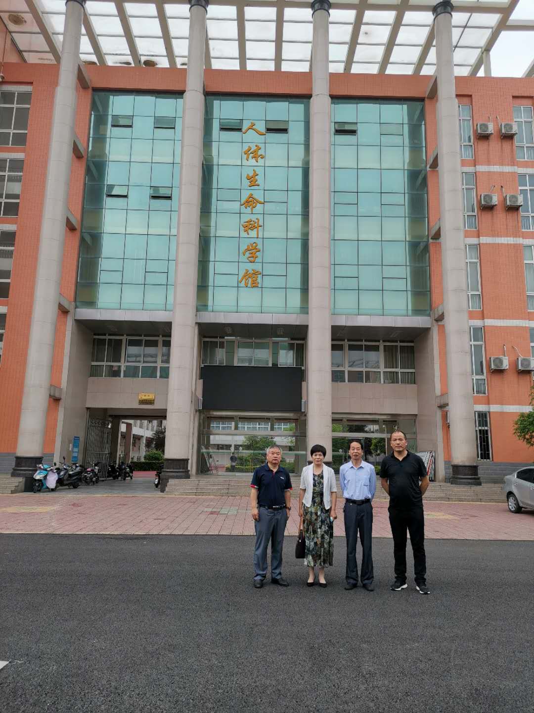 谈球吧体育app下载