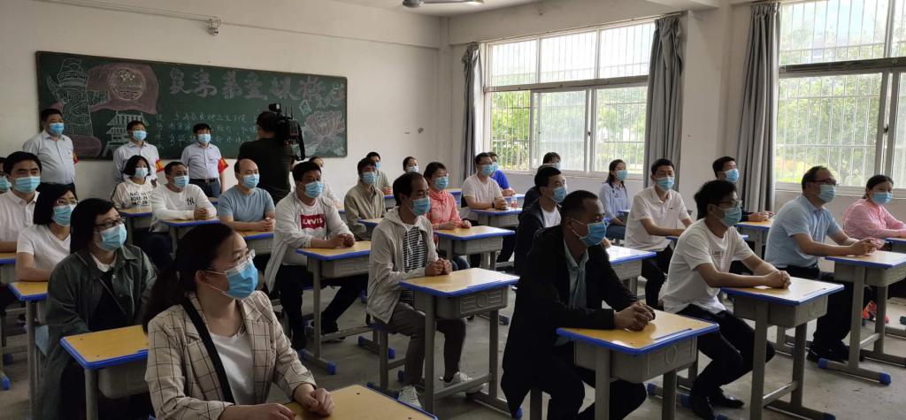 谈球吧体育app下载