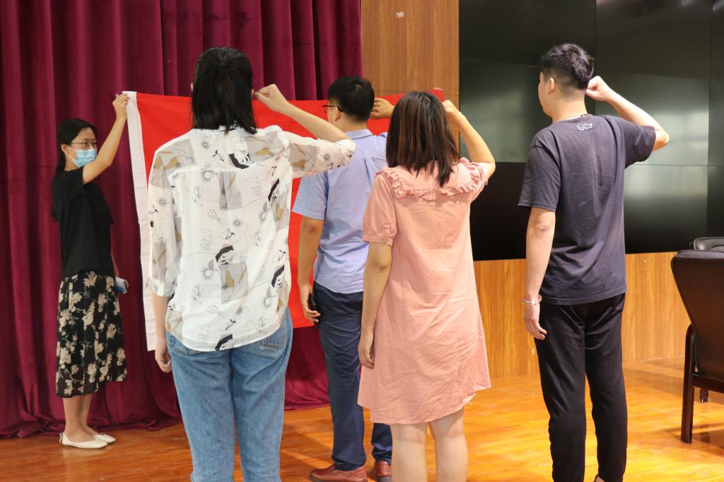 谈球吧体育app下载