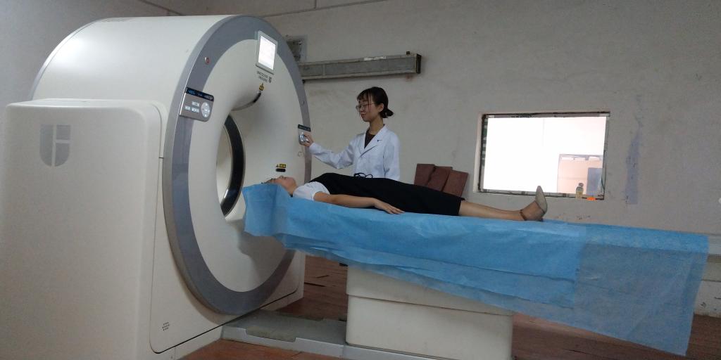 谈球吧体育app下载