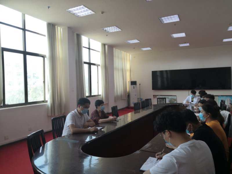 谈球吧体育app下载