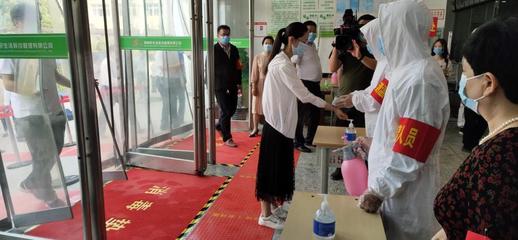 谈球吧体育app下载