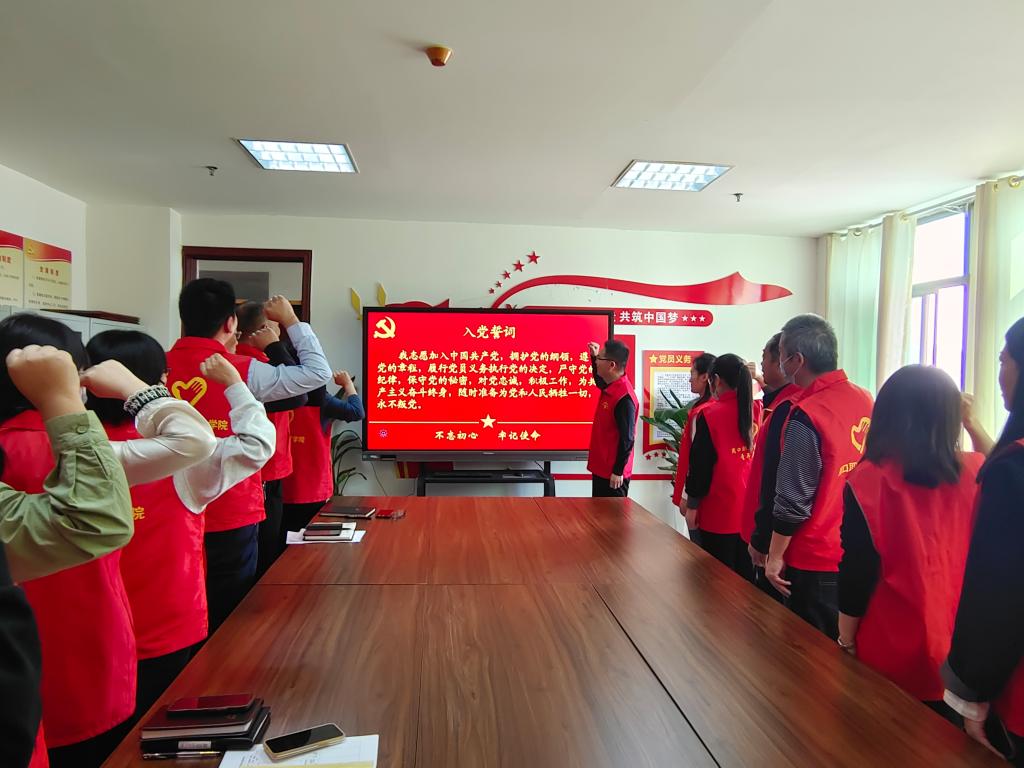 谈球吧体育app下载