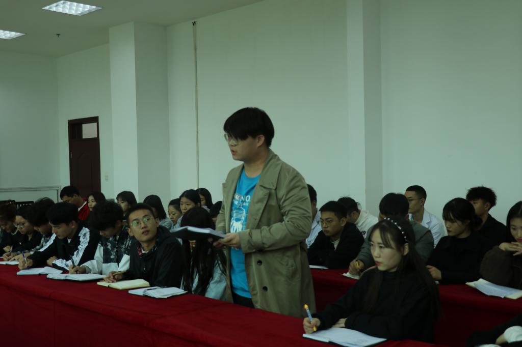 谈球吧体育app下载