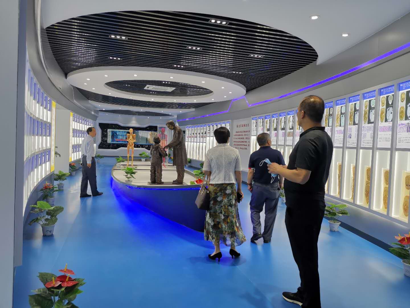 谈球吧体育app下载