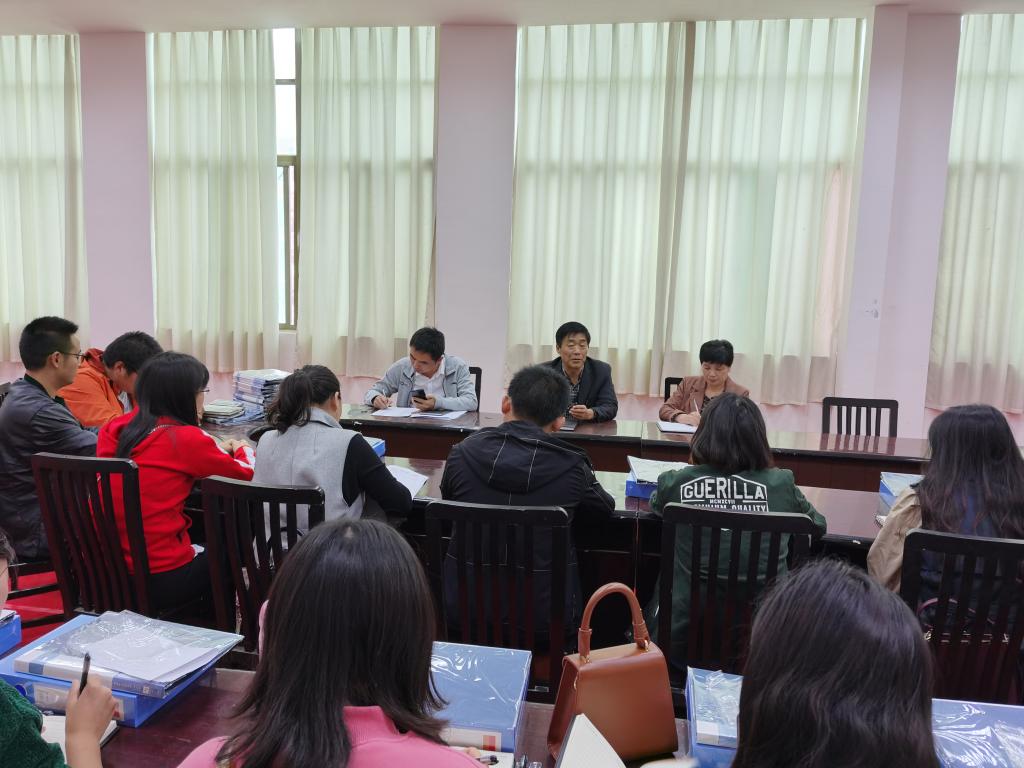 谈球吧体育app下载