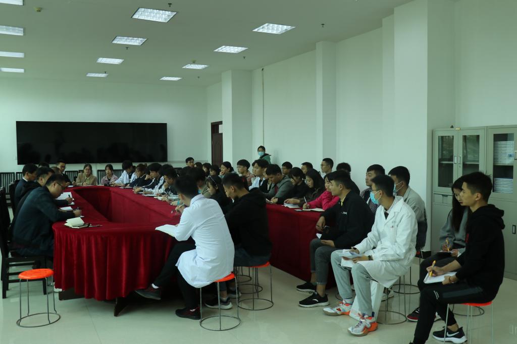 谈球吧体育app下载